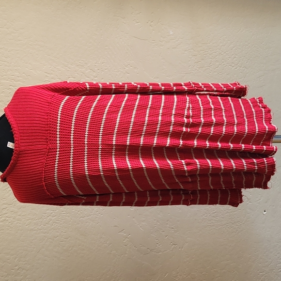 Free People Long Sleeve V-neck Thermal Waffle Top Raw Asymmetrical Hem - Picture 5 of 7